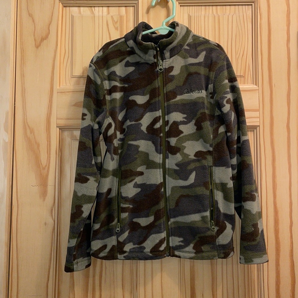 Like New Cabelas Military Camo Camouflage Fleece Zip Up Jacket Youth Small S